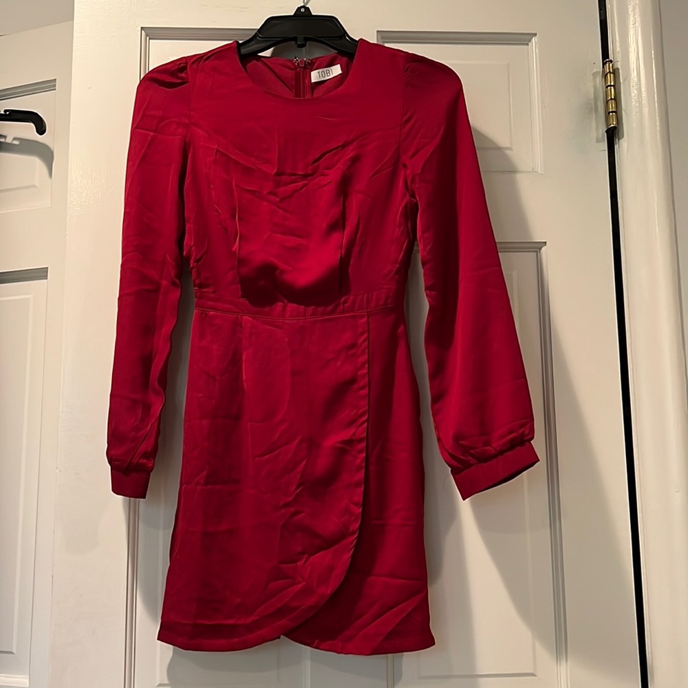 Red long sleeve dress
